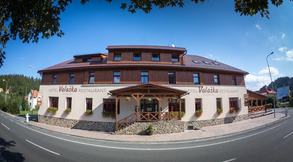 Relax Hotel Valaska Horni Becva Exterior photo